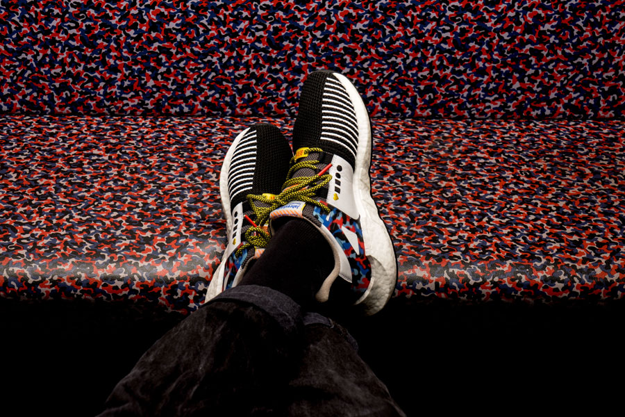 Оплачиваем проезд: Adidas выпустили кроссовки с проездным на метро (фото 6)