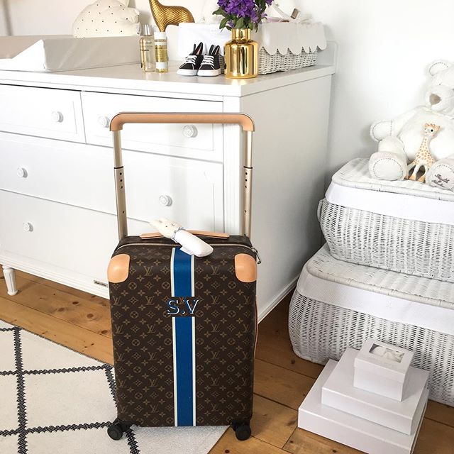 New post up on the blog   what's in my hospital delivery bag?      www.fashionata.com #hospitalbag