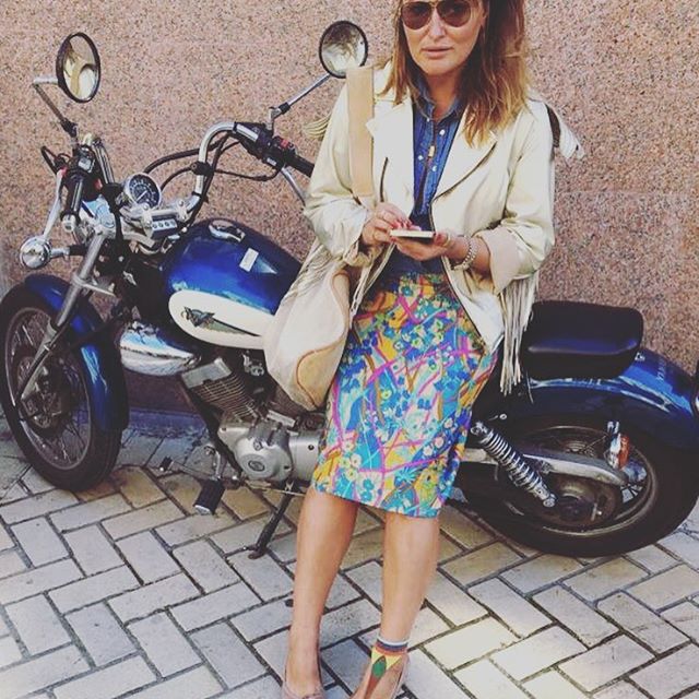 Новый "носочно-чулочный" фетиш ... Поштучно, дорого, бесполезно... Ну ооочеь НАДО!  #нуяпоехала #однаногахорлшоадваколесалучше #kiev #daytime