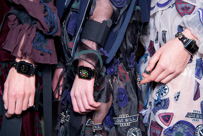 wewish sacai applewatch