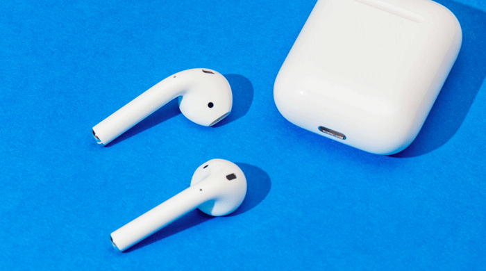 Apple повременят с беспроводными наушниками