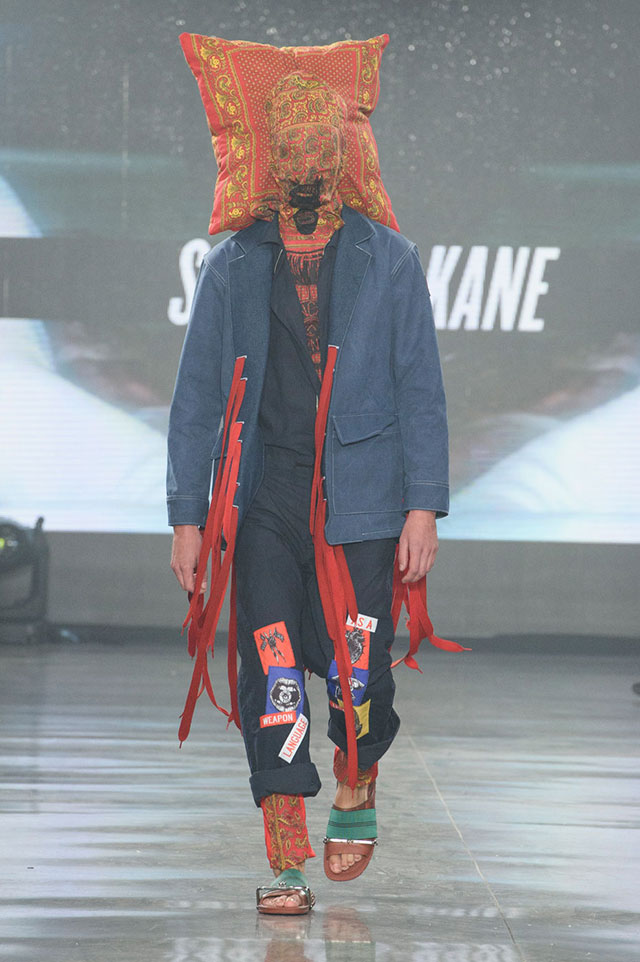 halloween-stright-of-runway
