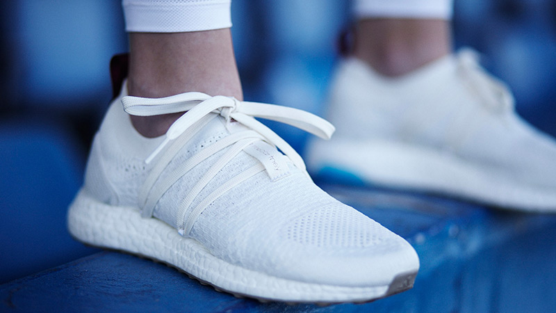 Adidas и Стелла Маккартни выпустили кроссовки из океанического пластика (фото 2)