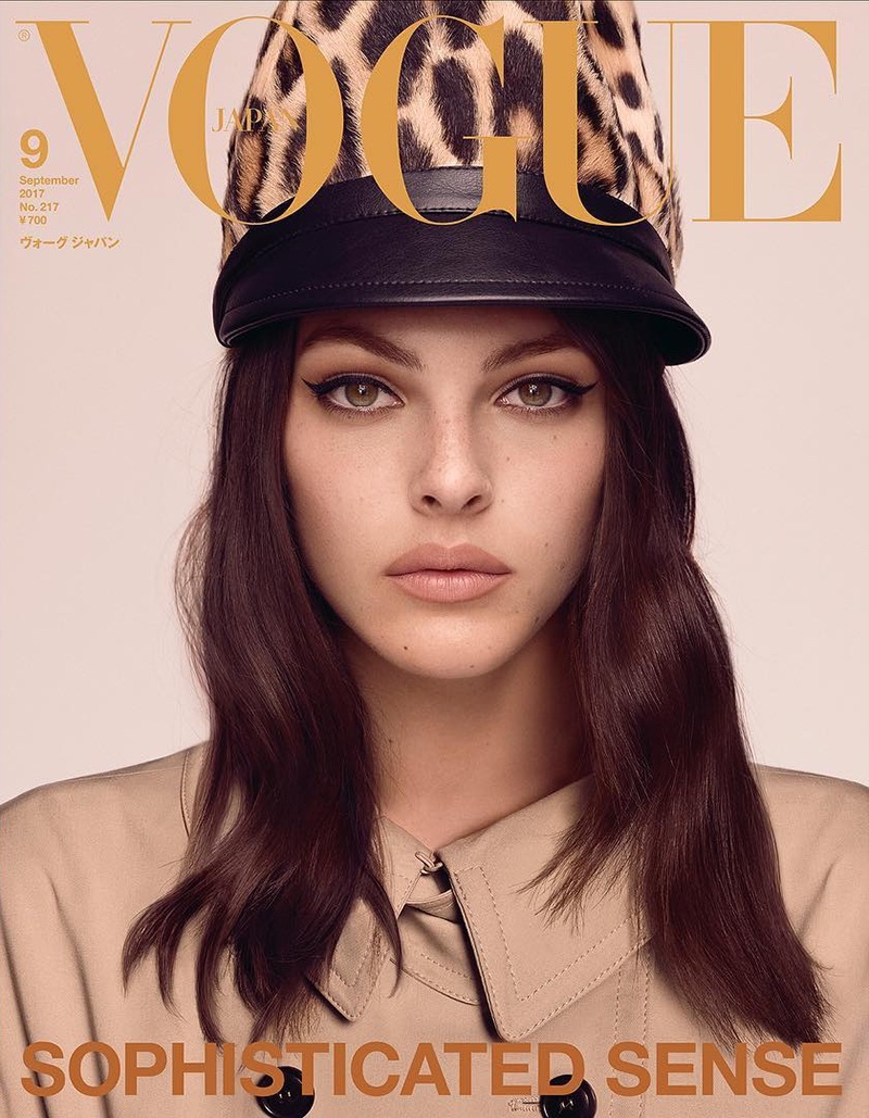 Лара Стоун и Даутцен Крус на обложке японского Vogue (фото 9)