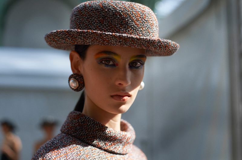 Знать в лицо: Бьюти-образ на показе Chanel (фото 1)
