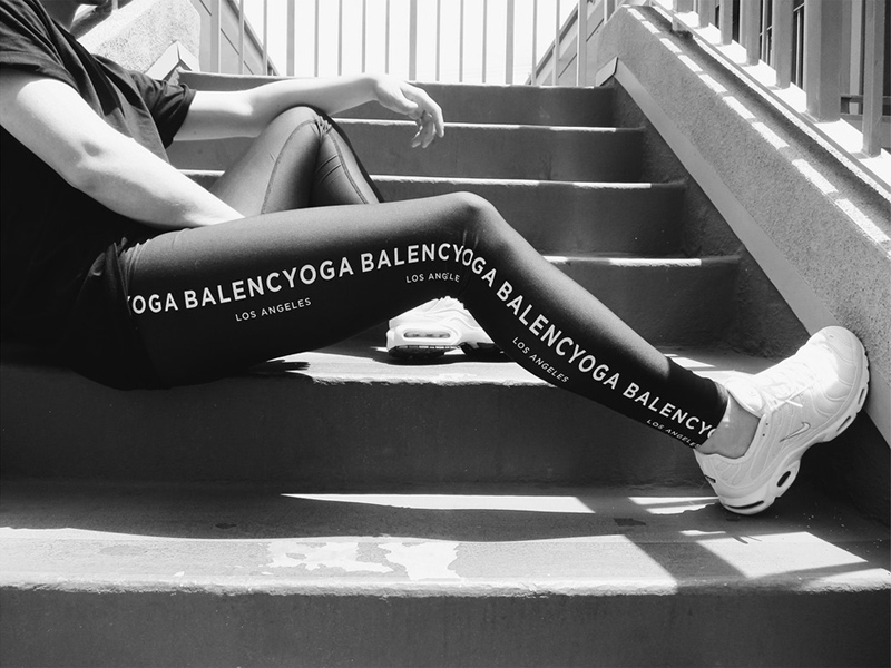 Знакомьтесь: Balencyoga — новый бренд-пародия (фото 8)