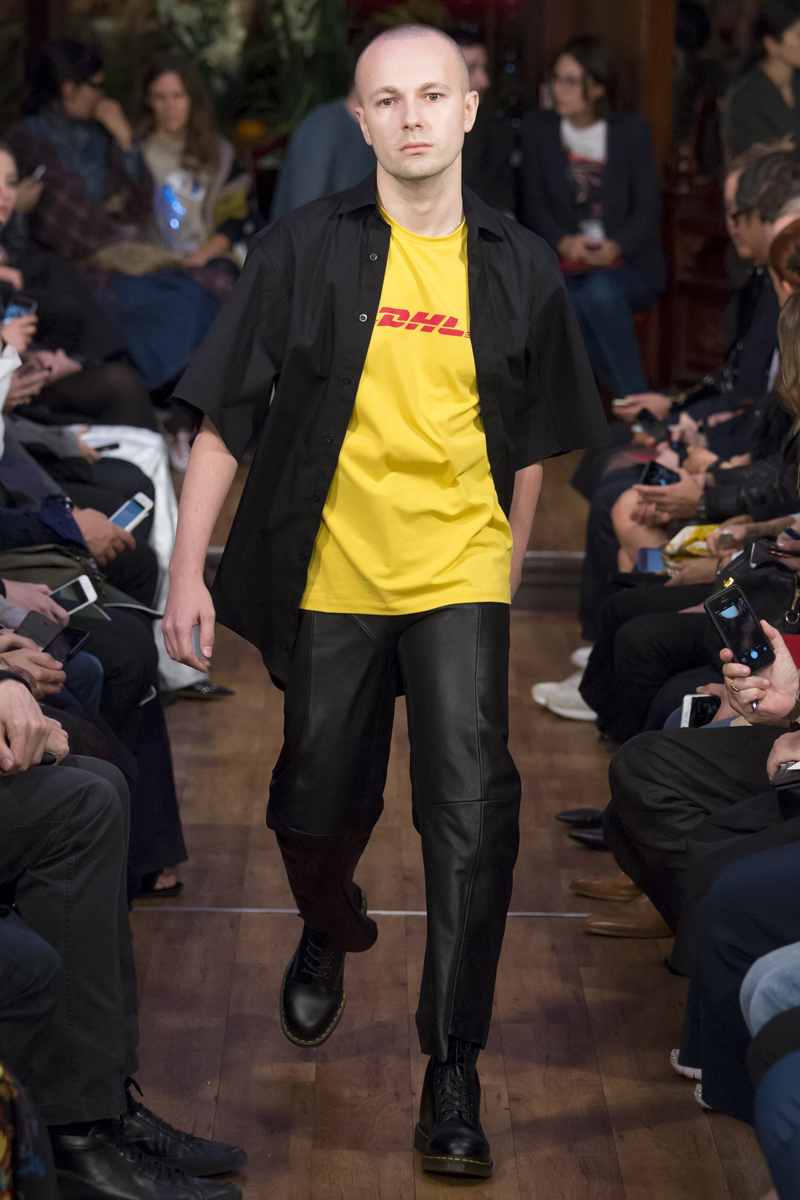 Vetements выпустили коллекцию с DHL (фото 1)