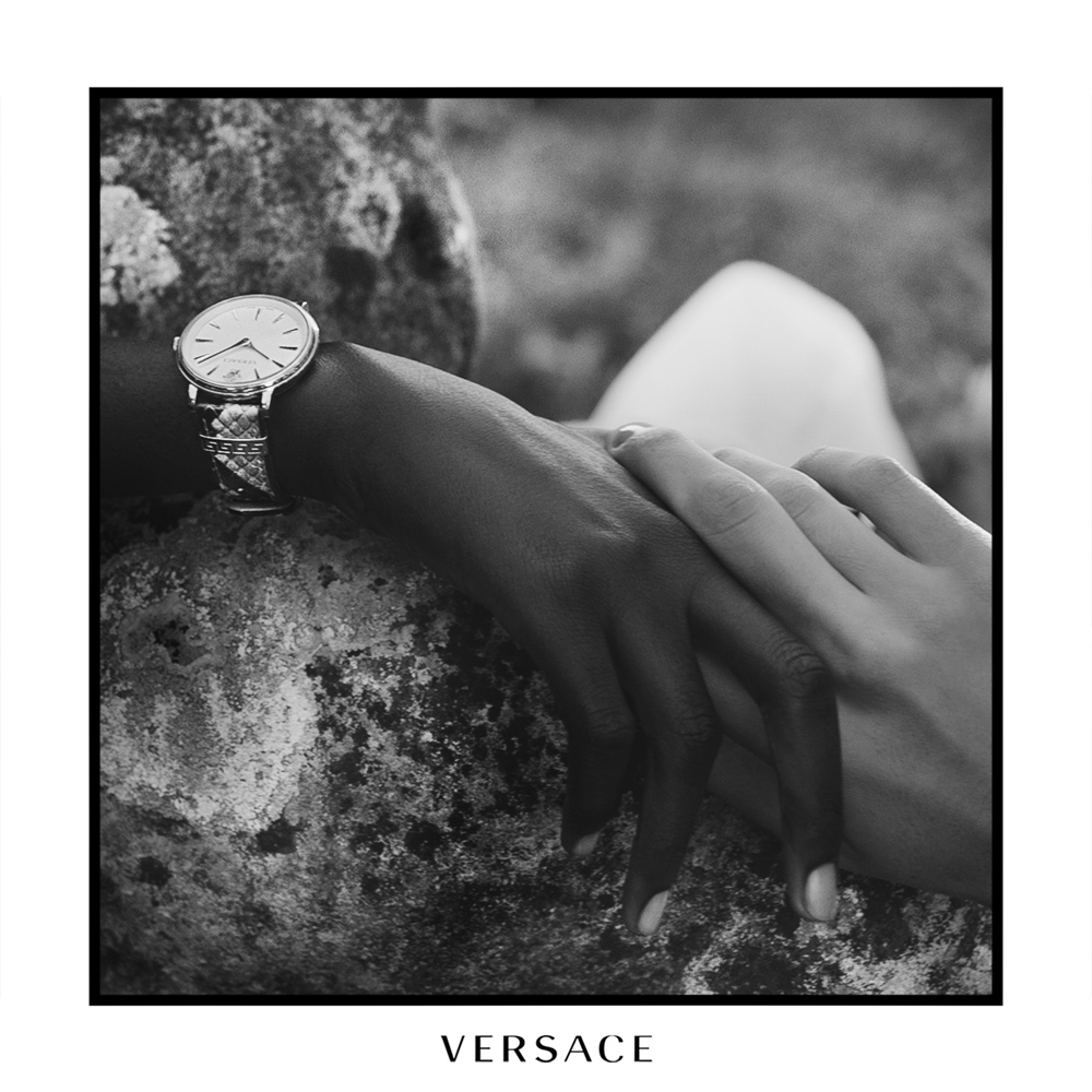 Любовь на языке символов в новой рекламе Versace (фото 4)
