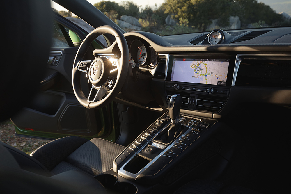 Уже в Украине: Новый Porsche Macan (фото 5)