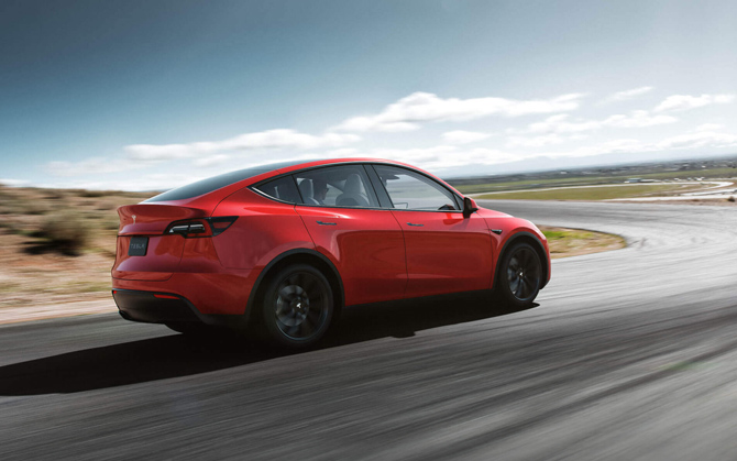 Самый желанный электрокар: Смотрите, как выглядит новая Tesla Model Y (фото 1)