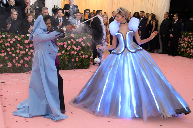 Met Gala — 2019: Все звезды на розовой дорожке (фото 28)