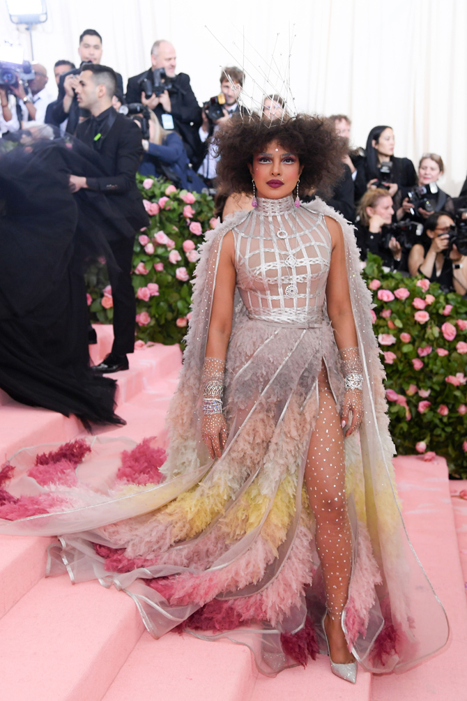 Met Gala — 2019: Все звезды на розовой дорожке (фото 15)