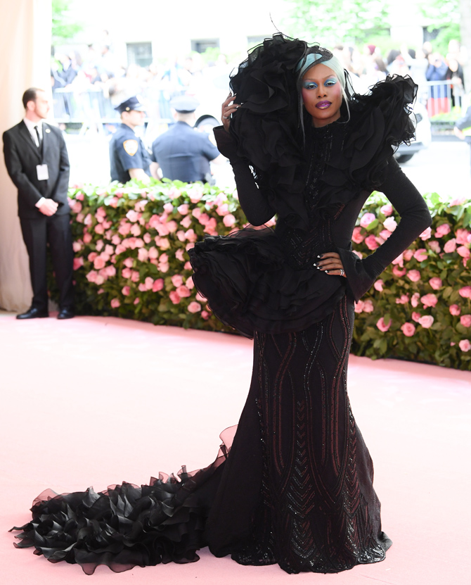 Met Gala — 2019: Все звезды на розовой дорожке (фото 19)