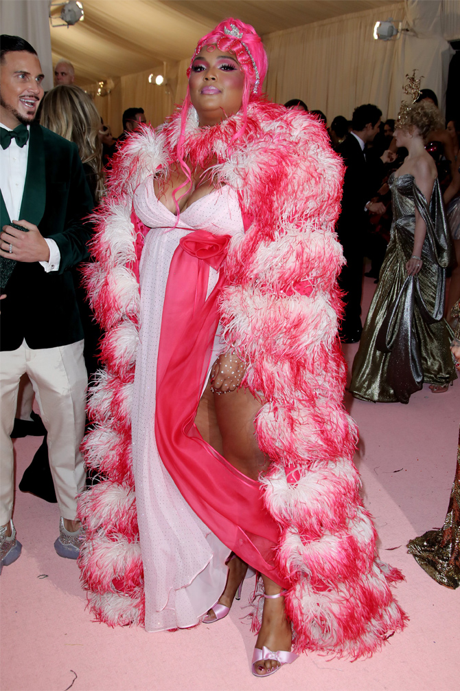 Met Gala — 2019: Все звезды на розовой дорожке (фото 40)