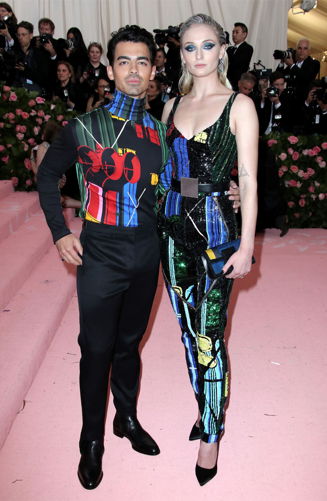 Met Gala — 2019: Все звезды на розовой дорожке (фото 46)
