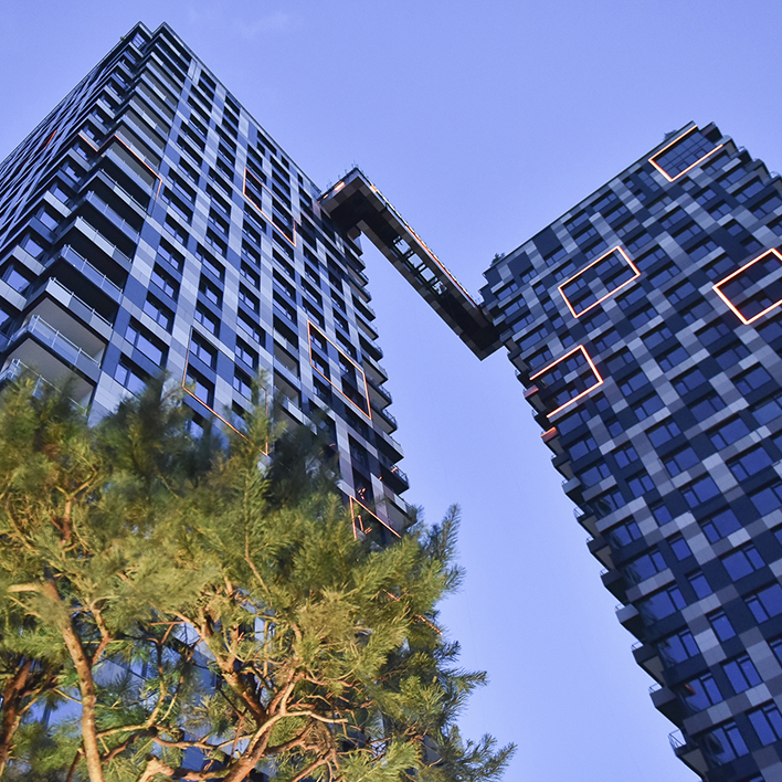 В Киеве открыли жилой комплекс Tetris Hall. Смотрите, как он выглядит