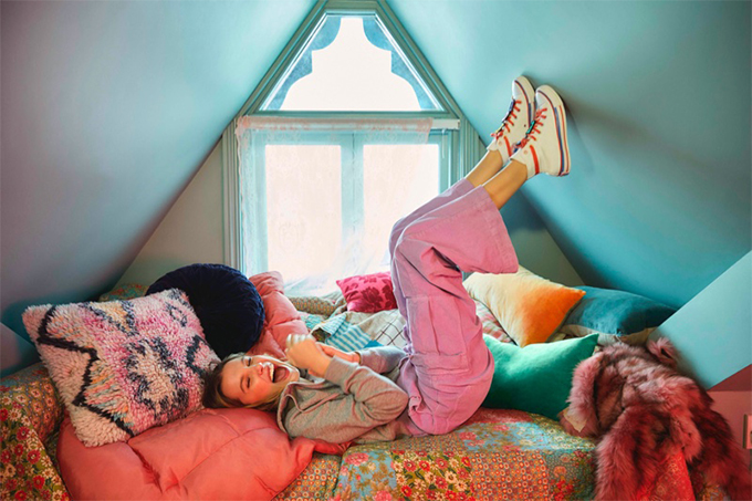 Милли Бобби Браун представила совместную коллекцию с Converse (фото 7)