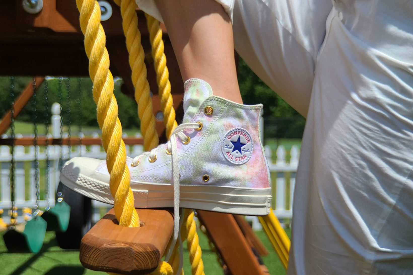 Милли Бобби Браун и Converse представили совместную коллекцию кед (фото 5)