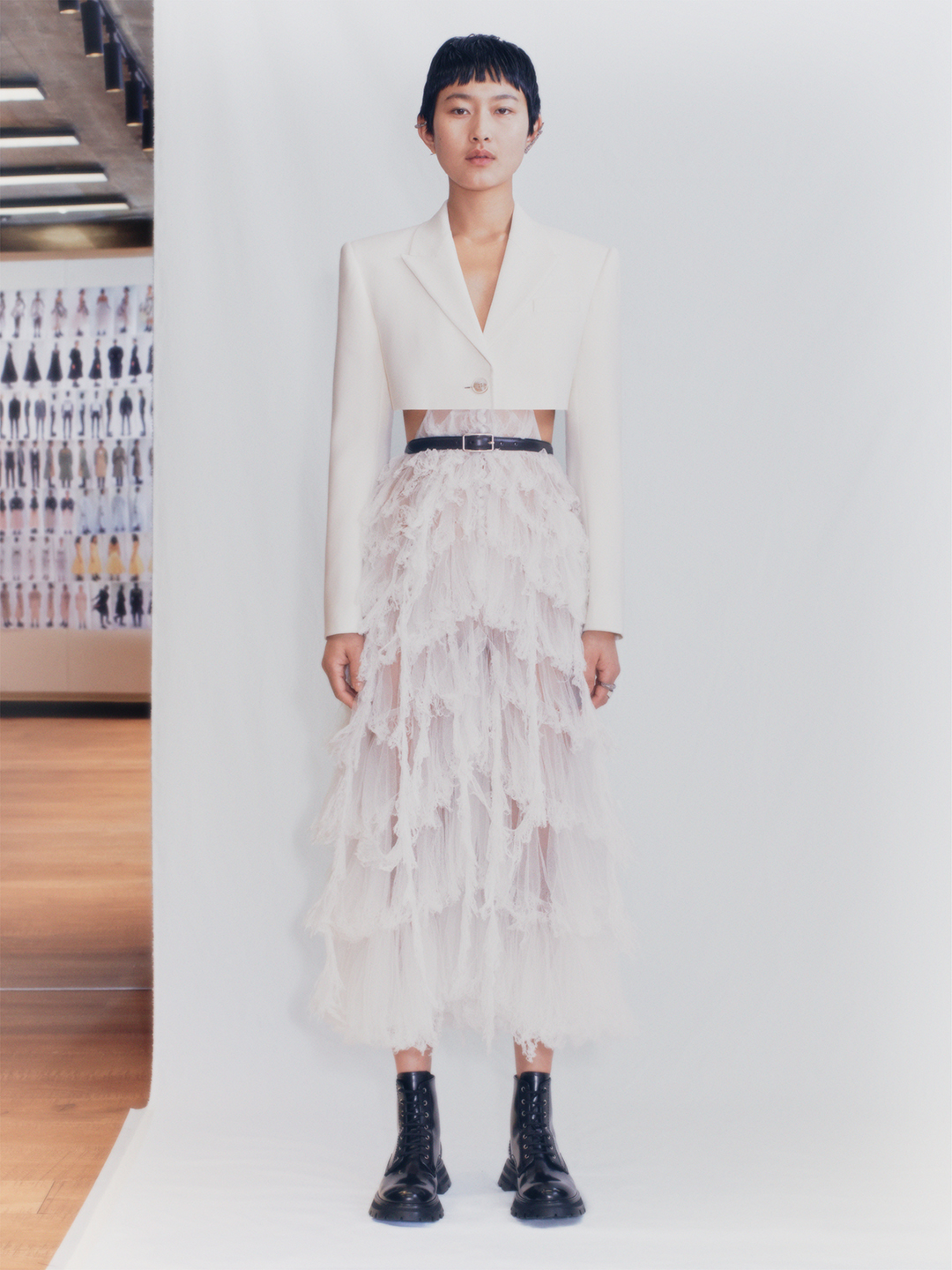 Тюль, кружева и грязь: Alexander McQueen сняли фильм на Темзе (фото 23)