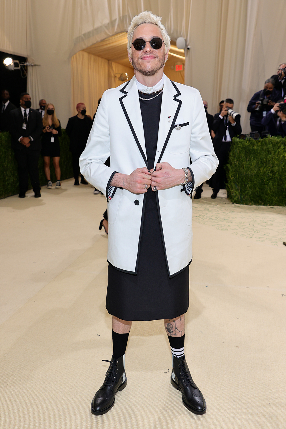 Красная дорожка Met Gala — 2021 предлагает свергнуть патриархат. Мы — за! (фото 16)