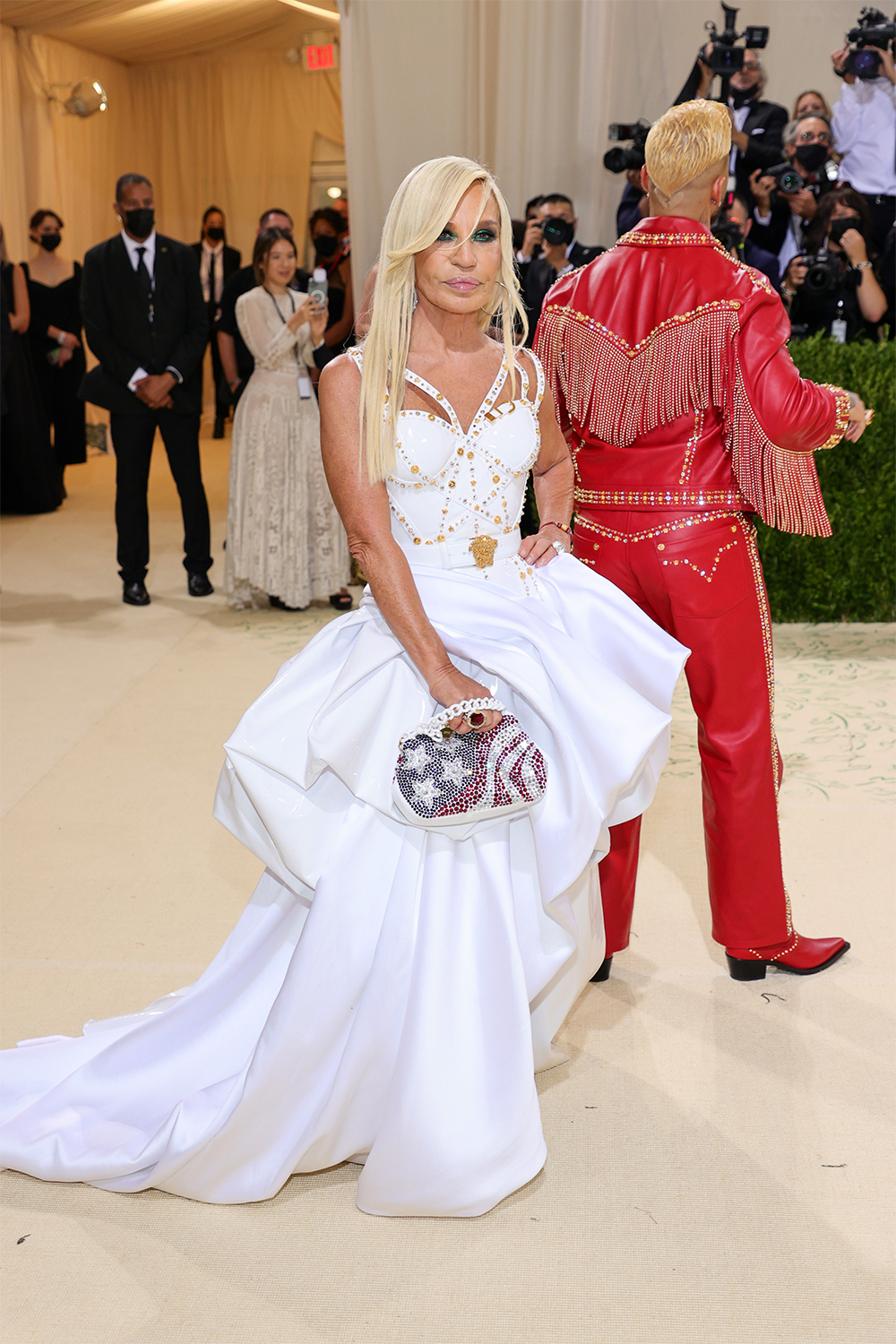 Красная дорожка Met Gala — 2021 предлагает свергнуть патриархат. Мы — за! (фото 15)