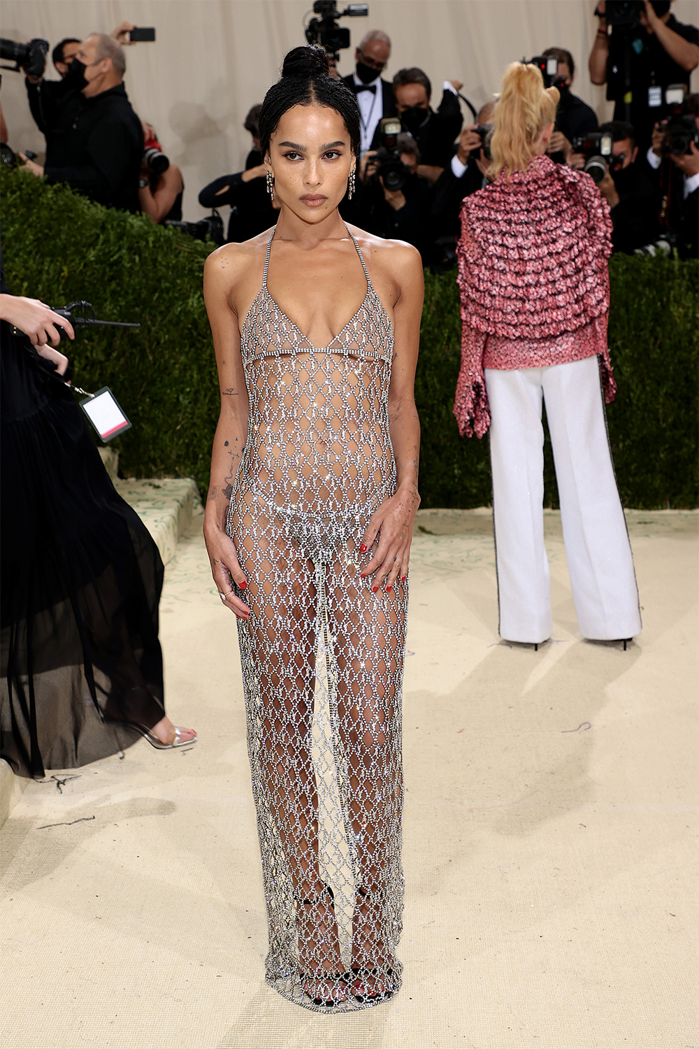 Красная дорожка Met Gala — 2021 предлагает свергнуть патриархат. Мы — за! (фото 20)