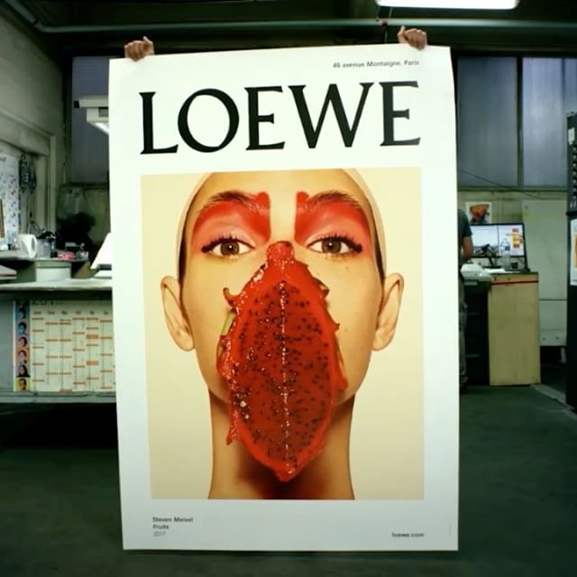 #LOEWESS18 Campaign.  Fruits  a new series by #StevenMeisel 
Featuring @vittoceretti 
Creative Direction @jonathan.anderson and @mmparisdotcom
Styling @benjaminbruno_ 
Casting @ashleybrokaw 
Make Up @patmcgrathreal 
Hair @guidopalau
Set design @mhs_artists 
@loewe 
See the full collaboration on loewe.com